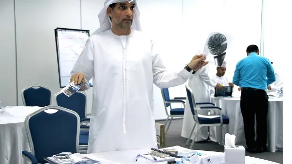 خلال الحدث