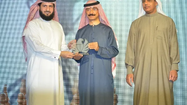 خلال الحدث
