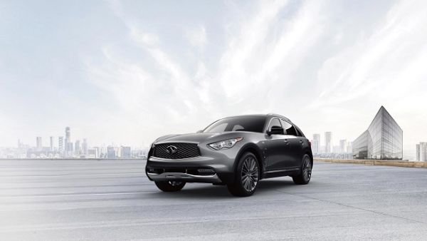 The QX70 Limited model's exterior enhancements begin with a unique front fascia, LED daytime running lights replacing the standard QX70 fog lights. The QX70 Limited model's exterior enhancements begin with a unique front fascia, LED daytime running lights replacing the standard QX70 fog lights.