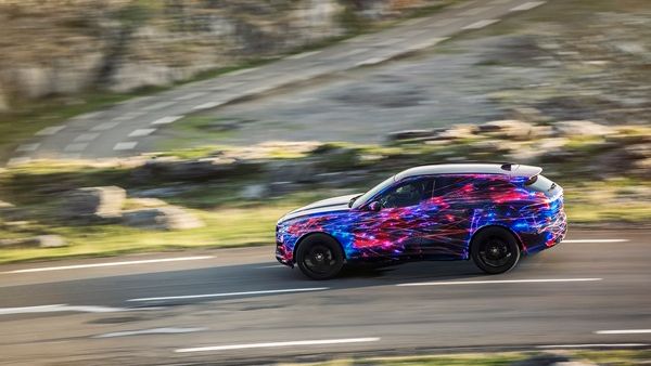 جاكوار F-PACE