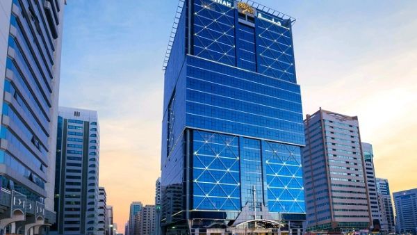 من المقرر ان يتجّمع موظفي وضيوف الفندق في ردهة الفندق على ضوء الشموع لدعم حملة ساعة الأرض.