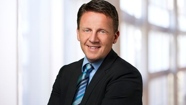 Jeremy Burton, chief marketing officer, Dell