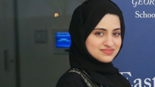 خولة الدرباستي، رئيسة تحرير المجلة والطالبة في جورجتاون خولة الدرباستي، رئيسة تحرير المجلة والطالبة في جورجتاون