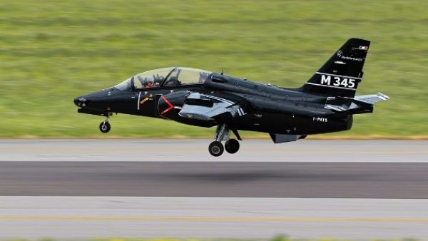 M-345 High Efficiency Trainer jet