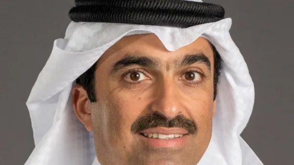 السيد محمد جاسم المرزوق رئيس مجلس إدارة البنك الأهلي المتحد بالوكالة
