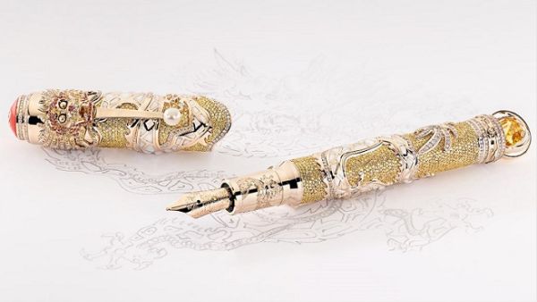 Montblanc High Artistry Homage to Emperor Kangxi Limited Edition.