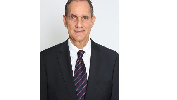 Mr Julio de Quesada 