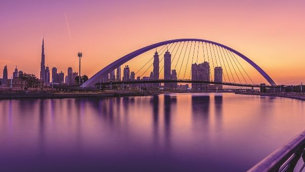 أصبح بإمكان مسافري طيران الإمارات استكشاف المزيد من معالم دبي المميزة هذا الصيف والاستفادة من أسعار مخفضة وعروض حصرية، من خلال "ماي إيماريتس باس My Emirates Pass".