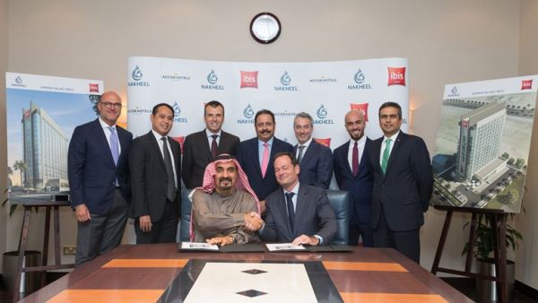 The agreement, inked today by Nakheel Chairman Ali Rashid Lootah and Olivier Granet, Managing Director & Chief Operating Officer for AccorHotels Middle East & Africa, is the third collaboration between the two companies.