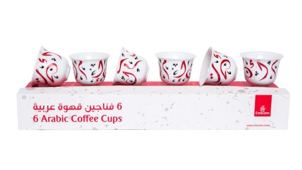 تتألف المجموعة من ستة فناجين من الصلصال كتب عليها كلمة "الإمارات" بالخط الديواني القديم.