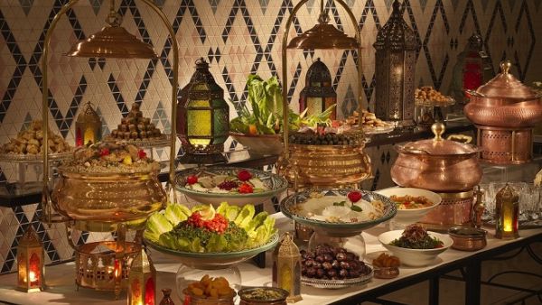تبدأ عروض الفندق السخية مع السخيّ الرائع الذي يتضمن الحصول على إفطار مجاني مع كل حجزٍ مُسبق للإفطار خلال الفترة الواقعة ما بين 15-19 مايو 2018. تبدأ عروض الفندق السخية مع السخيّ الرائع الذي يتضمن الحصول على إفطار مجاني مع كل حجزٍ مُسبق للإفطار خلال الفترة الواقعة ما بين 15-19 مايو 2018.