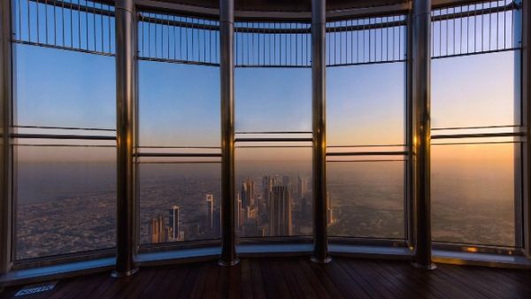 At the Top, Burj Khalifa offers early risers breakfast with a stunning view starting from 5:30am.