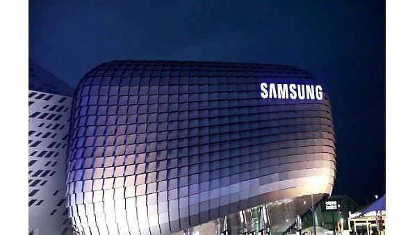 Samsung Gate sets a new standard in customer service by introducing Samsung Gate, which was exclusively tailored to cater to the needs of disabled customers.