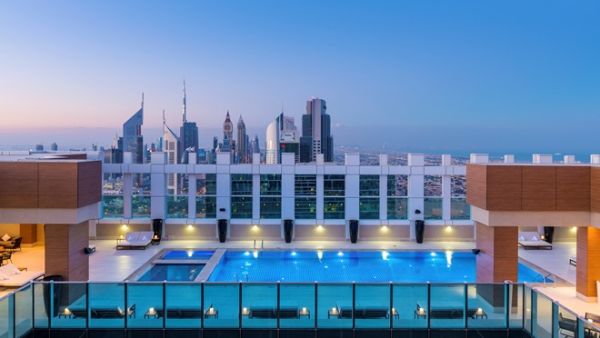 Sheraton Grand Hotel Dubai - Dawn Dusk Skyline