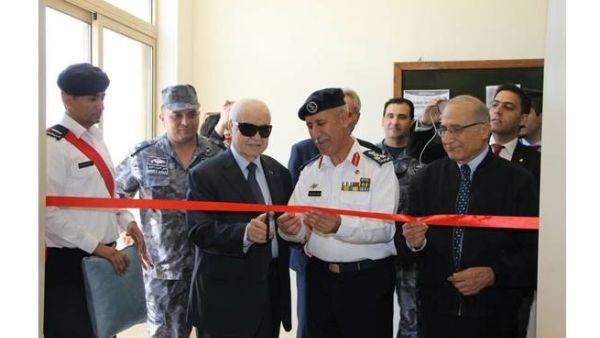 حضر حفل الافتتاح الدكتور جواد العناني والوفد المرافق من مجموعة طلال أبوغزاله، وعدد من ضباط ومرتبات القوة البحرية والزوارق الملكية. حضر حفل الافتتاح الدكتور جواد العناني والوفد المرافق من مجموعة طلال أبوغزاله، وعدد من ضباط ومرتبات القوة البحرية والزوارق الملكية.