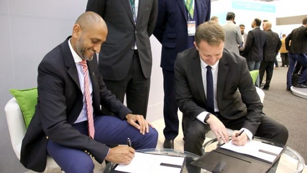 The agreement, signed at AfricaCom 2017, aims to provide high performance Ka-band satellite Internet services in unserved or underserved locations. 