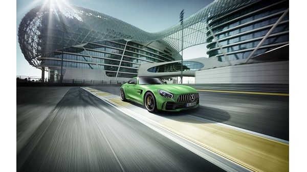 Mercedes AMG GTR. Mercedes AMG GTR.