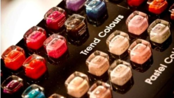 Colour cosmetics