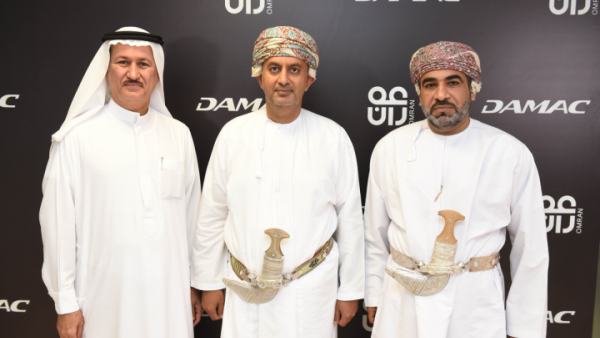 A Memorandum of Understanding was signed by Hussain Sajwani, Chairman of DAMAC Properties, and His Excellency Dr. Ali bin Masoud Al Sunaidy, Deputy Chairman of the Supreme Council for Planning, Minister of Commerce & Industry and Chairman of Omran, in the presence of His Excellency Dr. Ahmed Al Futaisi, Minister of Transport & Communications and Omran board member, as well as other members of the Omran board and key dignitaries.