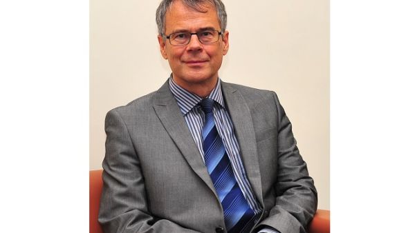 Dr. Egon Toft, Vice President, Qatar University  Dr. Egon Toft, Vice President, Qatar University