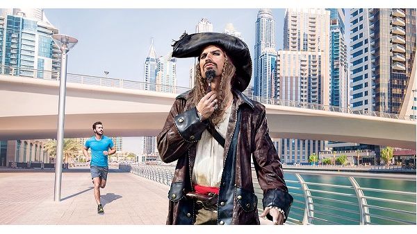 سيحصل العملاء مع خدمات الاتصال المنزلي المميزة على باقات حصرية بما في ذلك أفلام OSN، وقنوات Pehla و Pinoy وbeIN Sports وأشهر أفلام هوليوود و بوليوود.