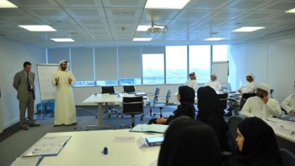 تأهيل القوى العاملة الإماراتية الشابة من دو تأهيل القوى العاملة الإماراتية الشابة من دو