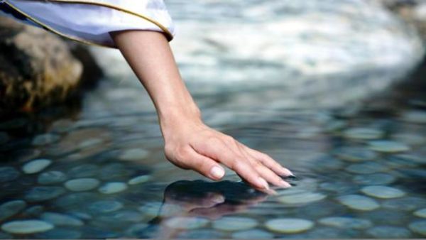 مع عروض مفاجآت صيف دبي 2011 للمنتجعات الصحية يمكن الحصول على مجموعة مذهلة من جلسات التدليك التي تمنح ختاماً مميزاً لفصل الصيف مع عروض مفاجآت صيف دبي 2011 للمنتجعات الصحية يمكن الحصول على مجموعة مذهلة من جلسات التدليك التي تمنح ختاماً مميزاً لفصل الصيف
