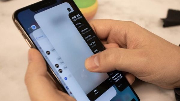 Apple is said to be using a new touchscreen – from Samsung. (TechRadar)