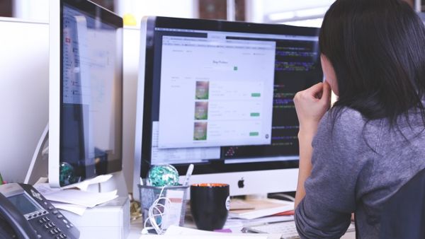 15 companies are set to hire in UAE this month including Microsoft, Coca Cola and Facebook. (pexels)