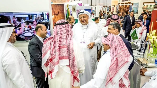 خلال الحدث