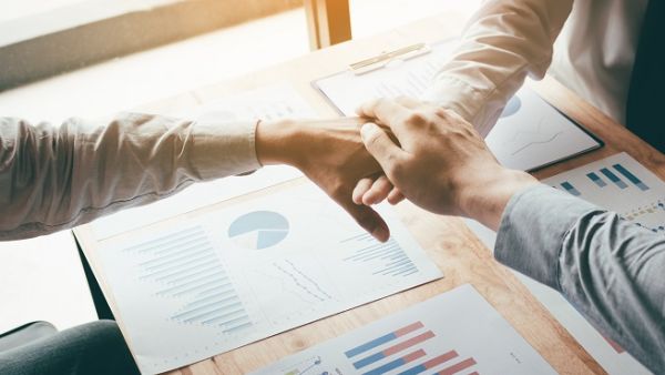 Fifteen companies are reported to be considering a merger to avoid bankruptcy. (Shutterstock)