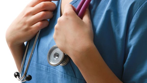 The number of female doctors rose from 2,053 in 2012 to 2,403 in 2016. (Shutterstock)