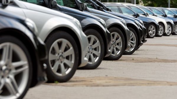 Car sales fell 23 percent in January compared to December 2017, a report by the Automobile Importers’ Association shows. (Shutterstock)