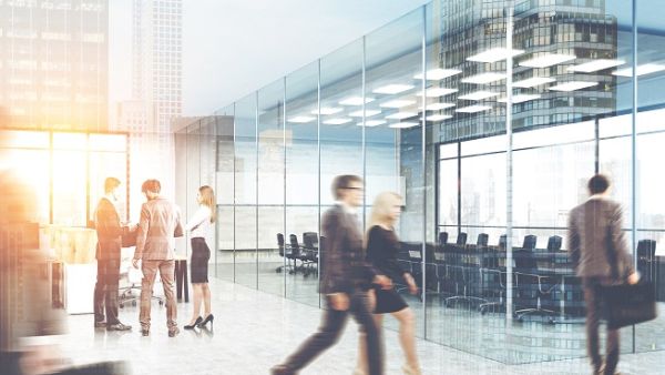 Fulfilling a leadership role with IQ is not enough; team leaders must adopt emotional and cultural intelligence, with an open mind towards artificial intelligence. (Shutterstock)