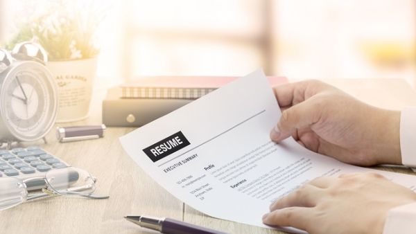 The average time a recruiter spends on any CV is 7 seconds. Make your 7 seconds count by improving the following sections in your CV. (Shutterstock)