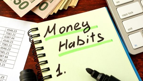 Your financial behavior can either make or break you. Here are five money habits you must break in order to have a prosperous future, according to Ambareen Musa of Souqalmal. (Shutterstock)