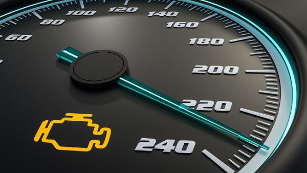 سيارة تويوتا هي الأقل بين جميع شركات السيارات عرضة لتحذير فحص المحرك