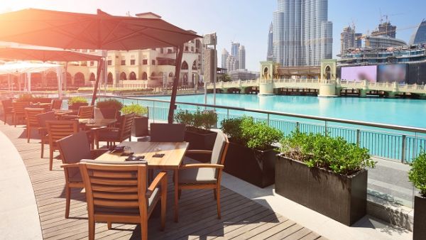 Restaurants and Café topped the list of Kuwaiti professional activities. (Shutterstock)