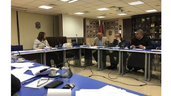 يعد الملتقى هيئة خبرة غير ربحية تمولها مؤسسة خدمة المجتمع "طلال أبوغزاله فاونديشين".