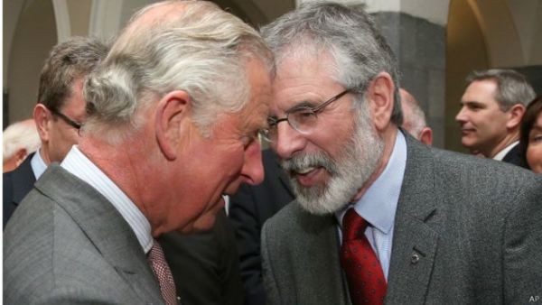 الامير تشارلز يلتقي زعيم الشين فين جيري ادامز للمرة الاولى