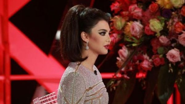الفنانة قمر