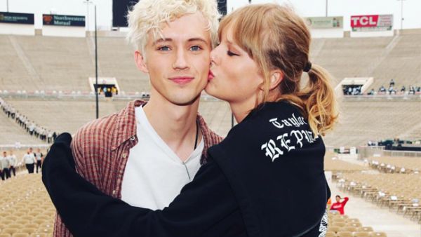 Troye Sivan is weighing in on friend and fellow pop star Taylor Swift (Source: Taylorswift / Instagram ) 