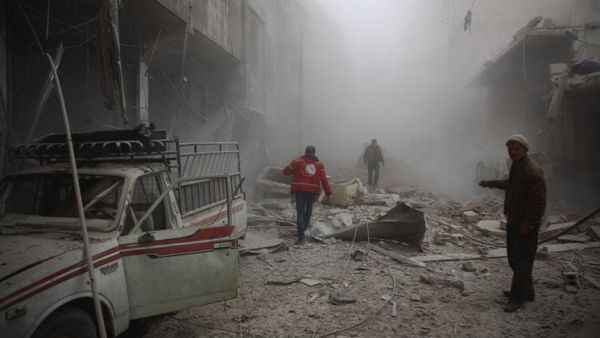 34 قتيلا بغارات يعتقد انها روسية على سوقين في حلب وادلب