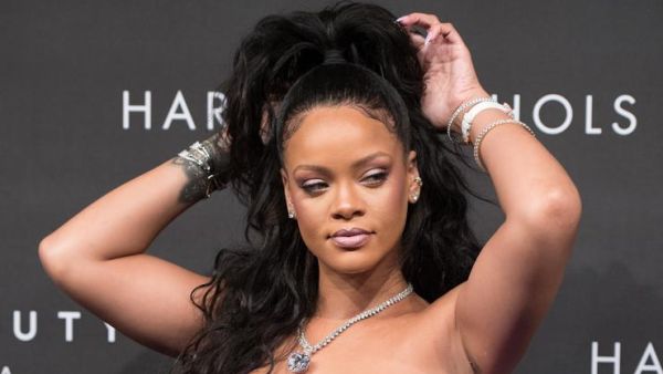 النجمة العالمية ريهانا