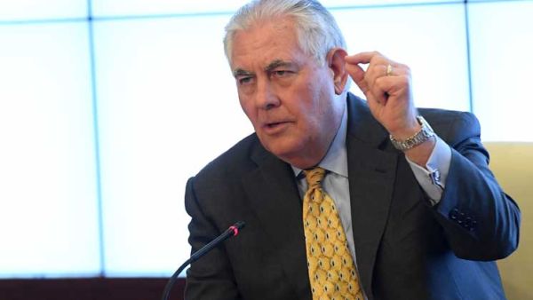 تيلرسون يطالب إيران بالانسحاب من دول عربية