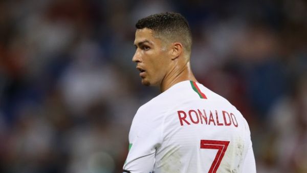 رونالدو بقميص البرتغال