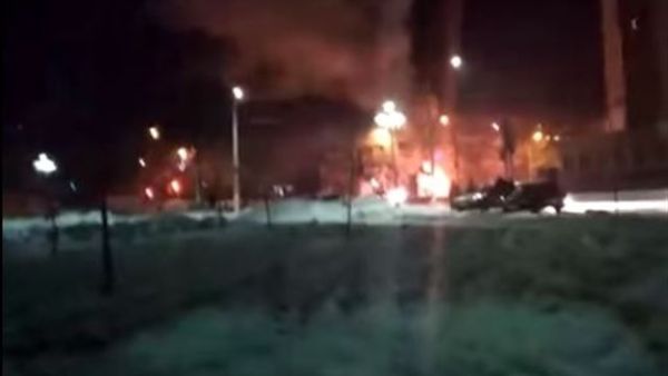 مقتل 3 أشخاص في حريق بحافلة ركاب وسط روسيا