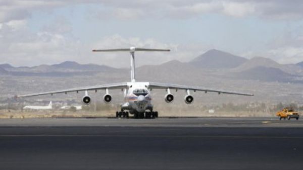 التحالف يمنع اقلاع طائرة روسية وصلت صنعاء “دون تفتيش”