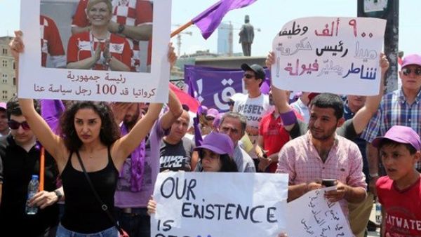 Beirut protesters, Sunday (Twitter) 