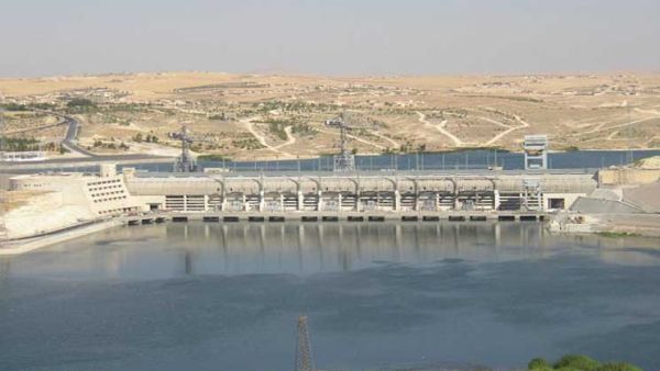 استهداف سدي الفرات وتشرين والمناطق المحيطة بهما